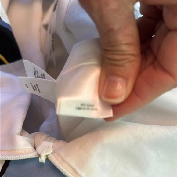 Colorful Sleeveless Dress - Picture 7 of 7